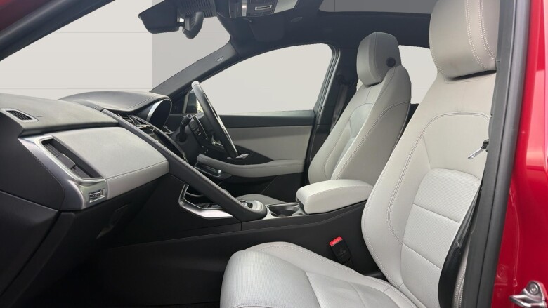 Jaguar E-Pace 2.0 D200 R-Dynamic SE Black 5dr Auto Diesel Estate